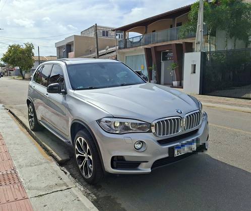 BMW X5 3.0 FULL 4X4 35I 6 CILINDROS 24V GASOLINA 4P AUTOMÁTICO BMW X5 3.0 FULL 4X4 35I 6 CILINDROS 24V GASOLINA 4P AUTOMÁTICO